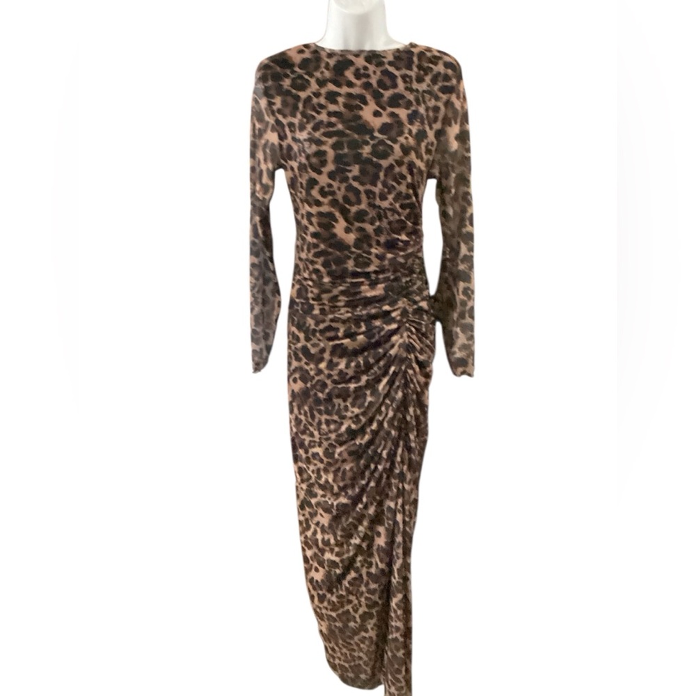 Cheetah print long body forming dress. M/6